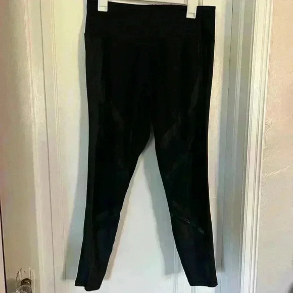 Lane Bryant plus-size leggings size 16 with cool cutouts high-rise tummy control - Picture 2 of 8